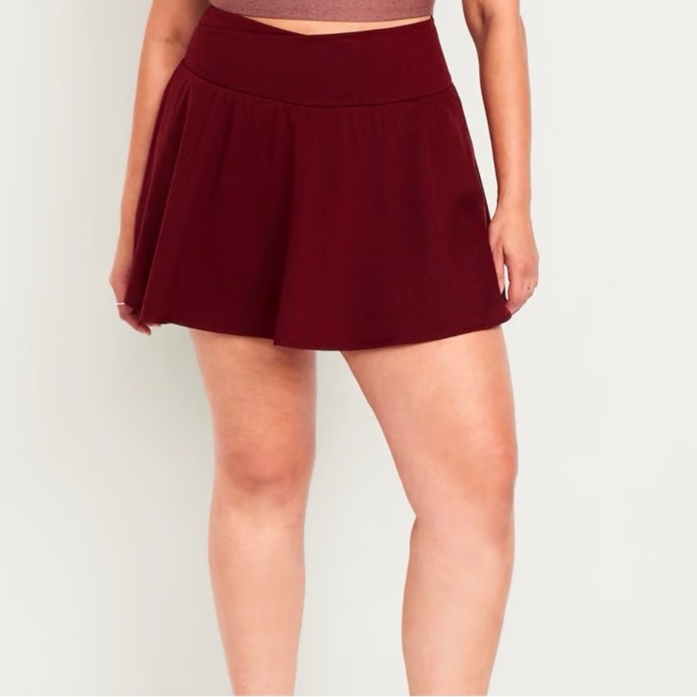 Old Navy Extra High-Waisted CloudComfy Skort M Clover Burgundy NWT